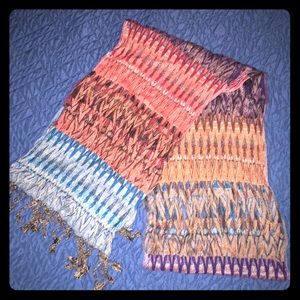 Beautiful multi-colored scarf! 🍂